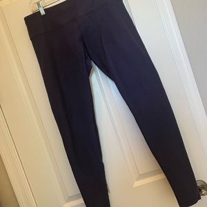LULULEMON Wunder Under Leggings Size 10 Deep Purple!